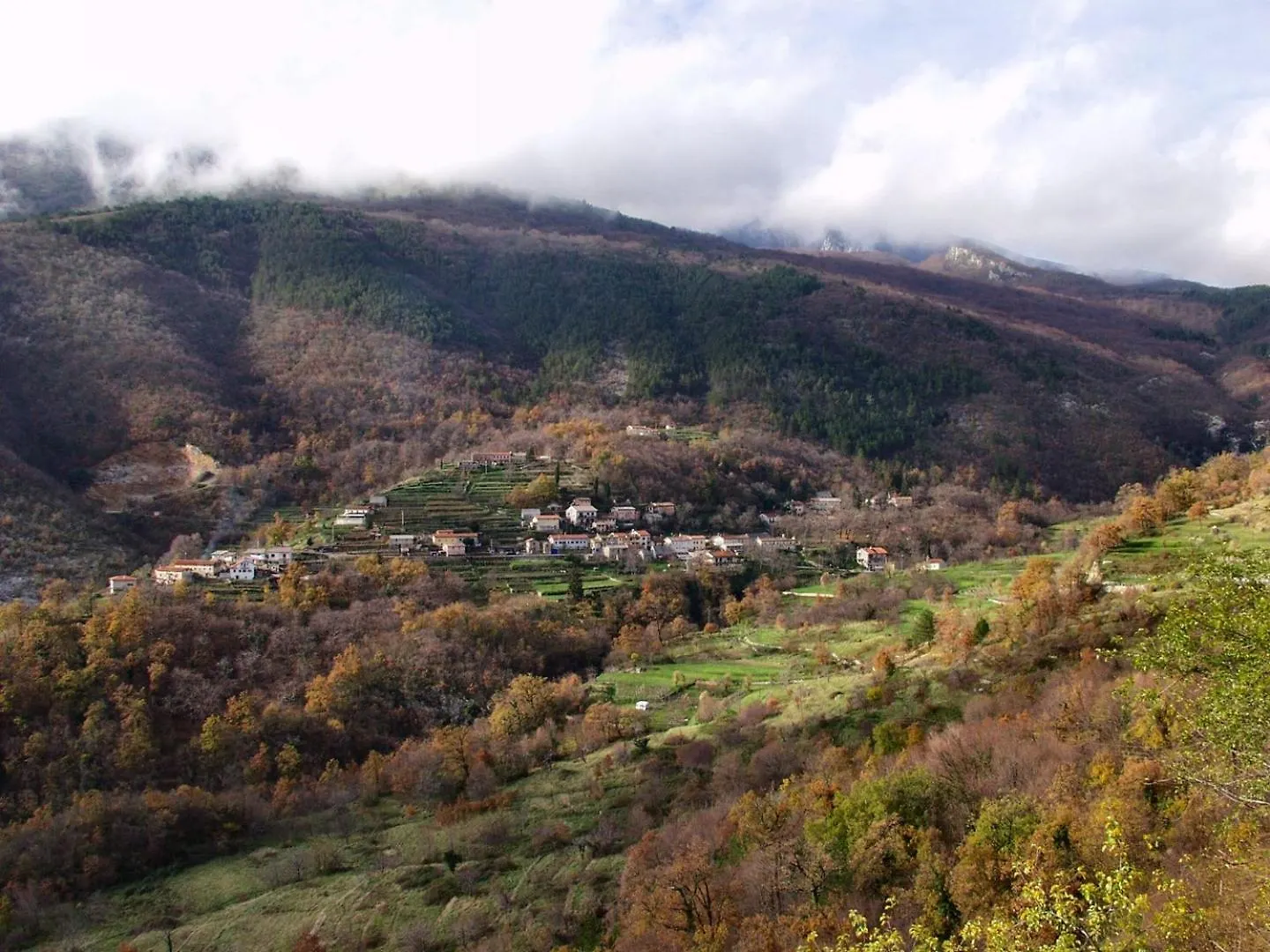 Holiday home Ucka Nature Park Mountain Hideway Robinson House Matic With Pool Brest