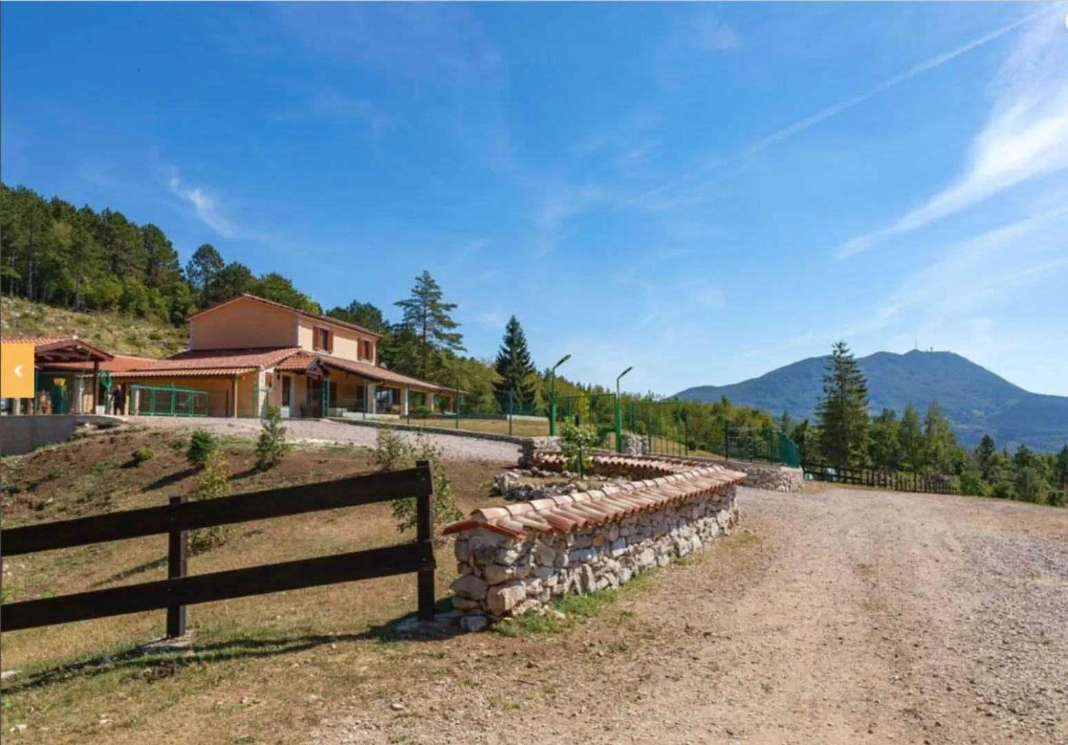 Holiday home Ucka Nature Park Mountain Hideway Robinson House Matic With Pool Brest